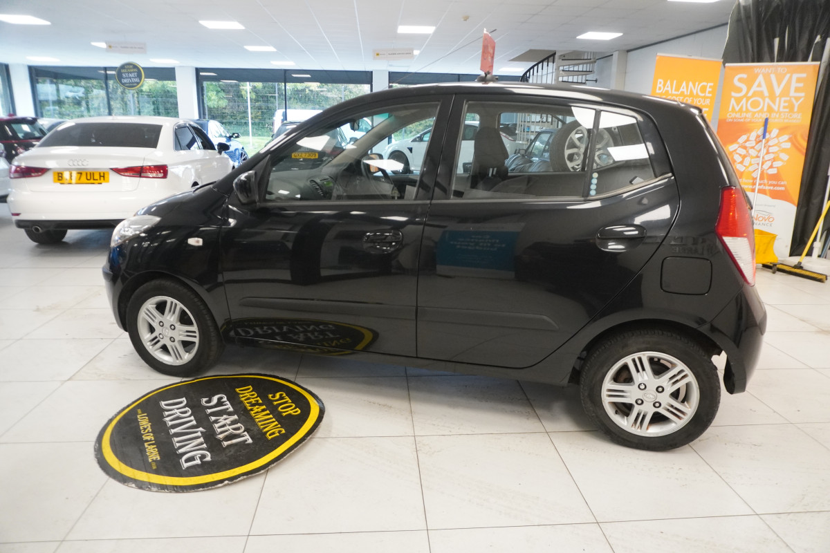 2010 (MAY) HYUNDAI i10 1.2 CONFORT 5 DOOR AUTOMATIC with ONLY 62K — GREAT FIRST CAR LOW INSURANCE