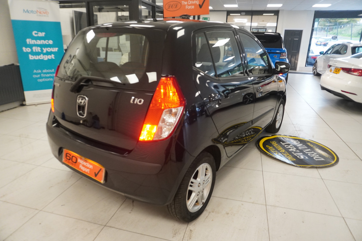 2010 (MAY) HYUNDAI i10 1.2 CONFORT 5 DOOR AUTOMATIC with ONLY 62K — GREAT FIRST CAR LOW INSURANCE