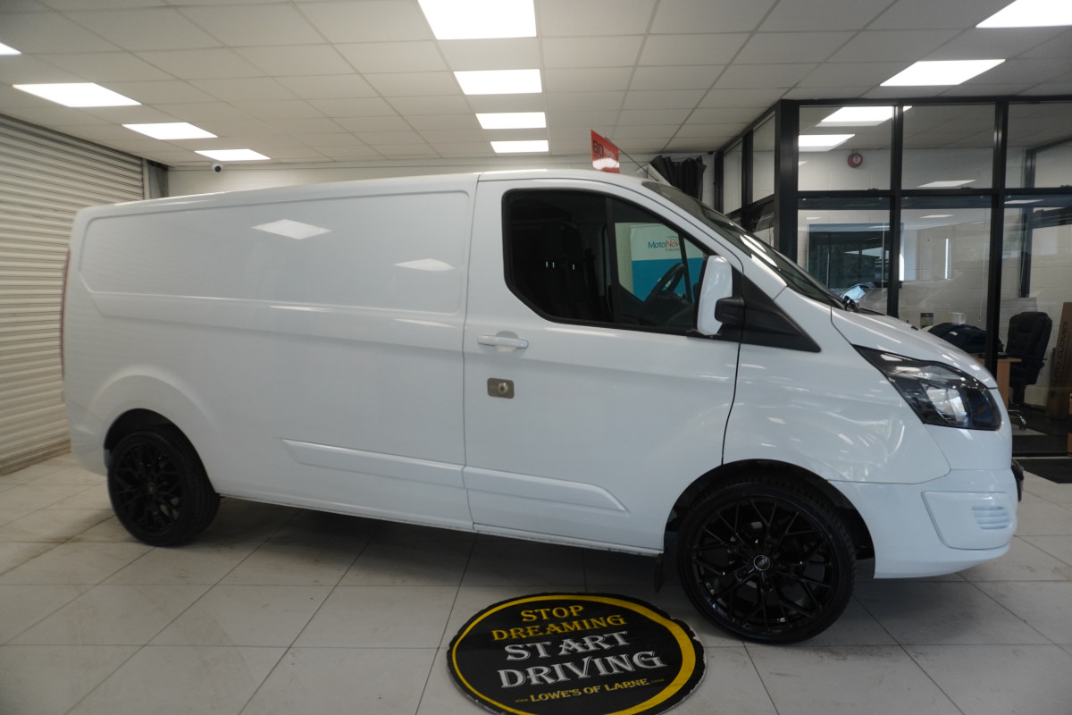 2017 (SEPT) FORD TRANSIT CUSTOM 2.0 TDCi EcoBlue 130PS — NO VAT