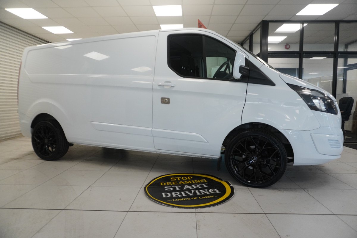 2017 (SEPT) FORD TRANSIT CUSTOM 2.0 TDCi EcoBlue 130PS — NO VAT
