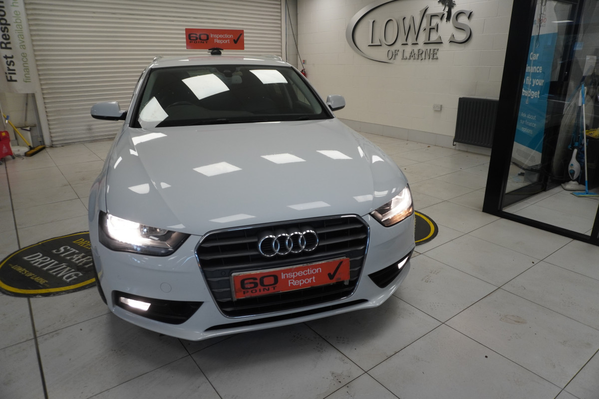 2015 AUDI A4 2.0 TDi SE ULTRA TECHNIK ESTATE with BLACK LEATHER & 20″ ALLOYS
