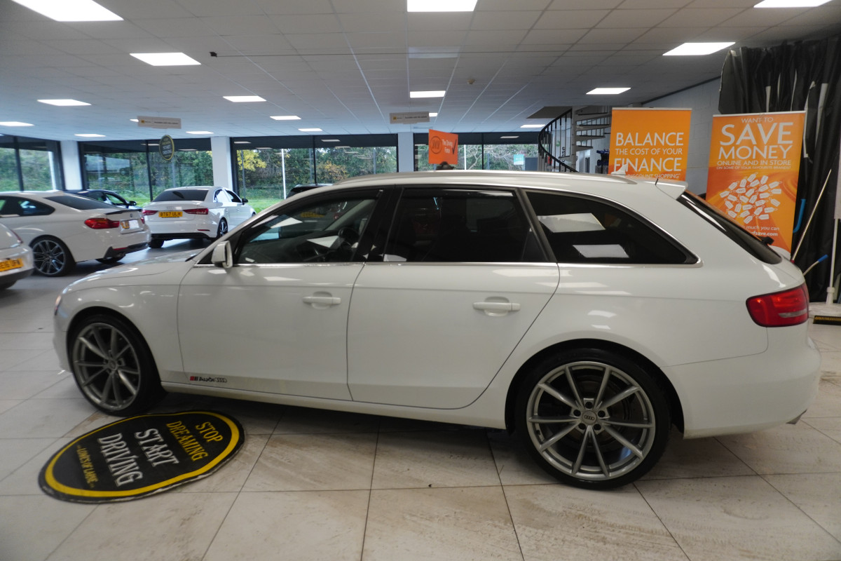2015 AUDI A4 2.0 TDi SE ULTRA TECHNIK ESTATE with BLACK LEATHER & 20″ ALLOYS