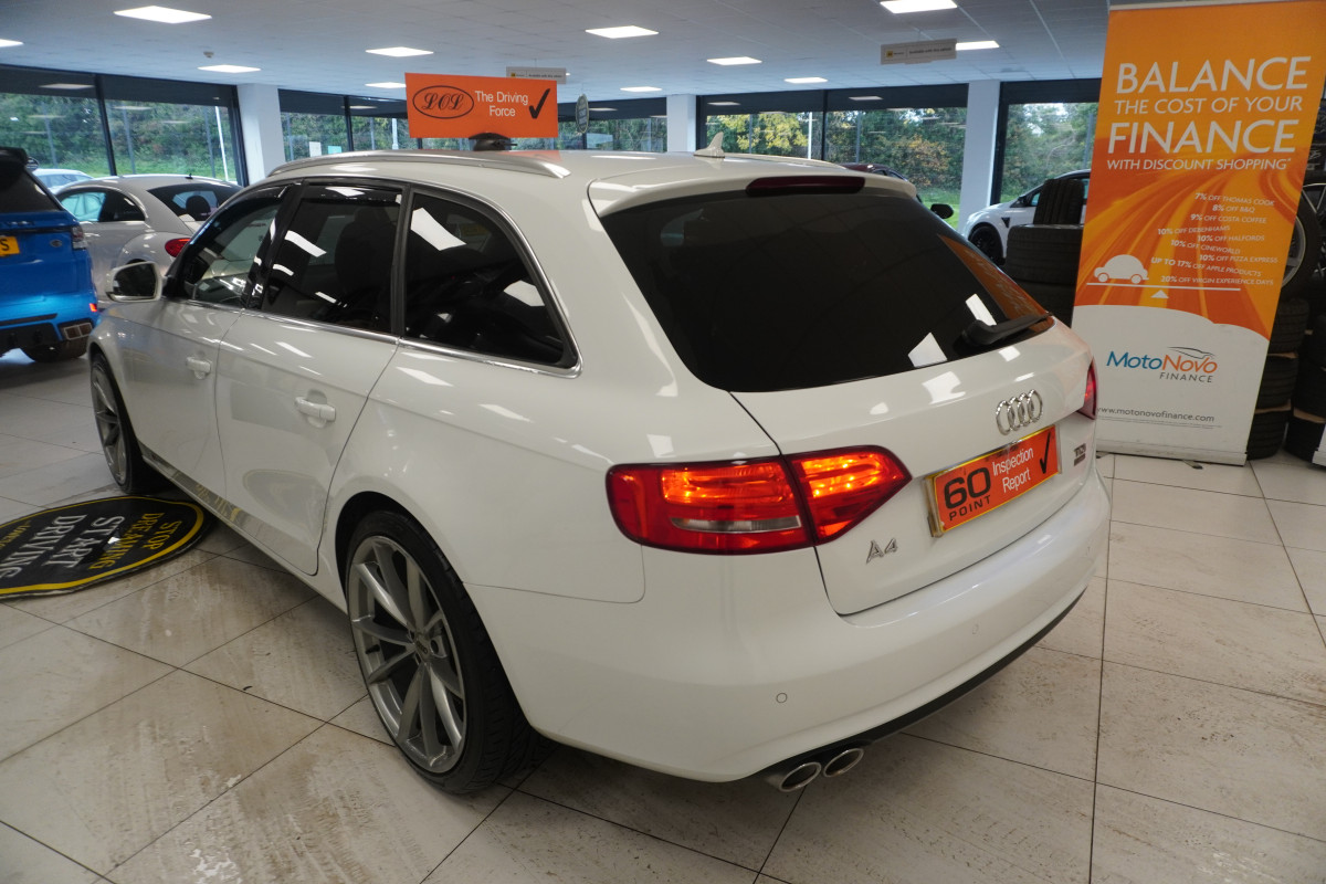 2015 AUDI A4 2.0 TDi SE ULTRA TECHNIK ESTATE with BLACK LEATHER & 20″ ALLOYS