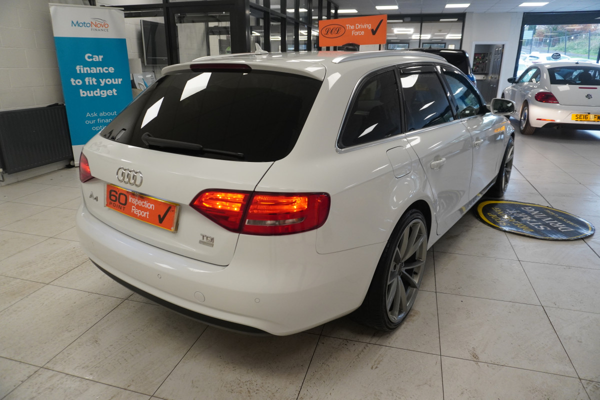 2015 AUDI A4 2.0 TDi SE ULTRA TECHNIK ESTATE with BLACK LEATHER & 20″ ALLOYS
