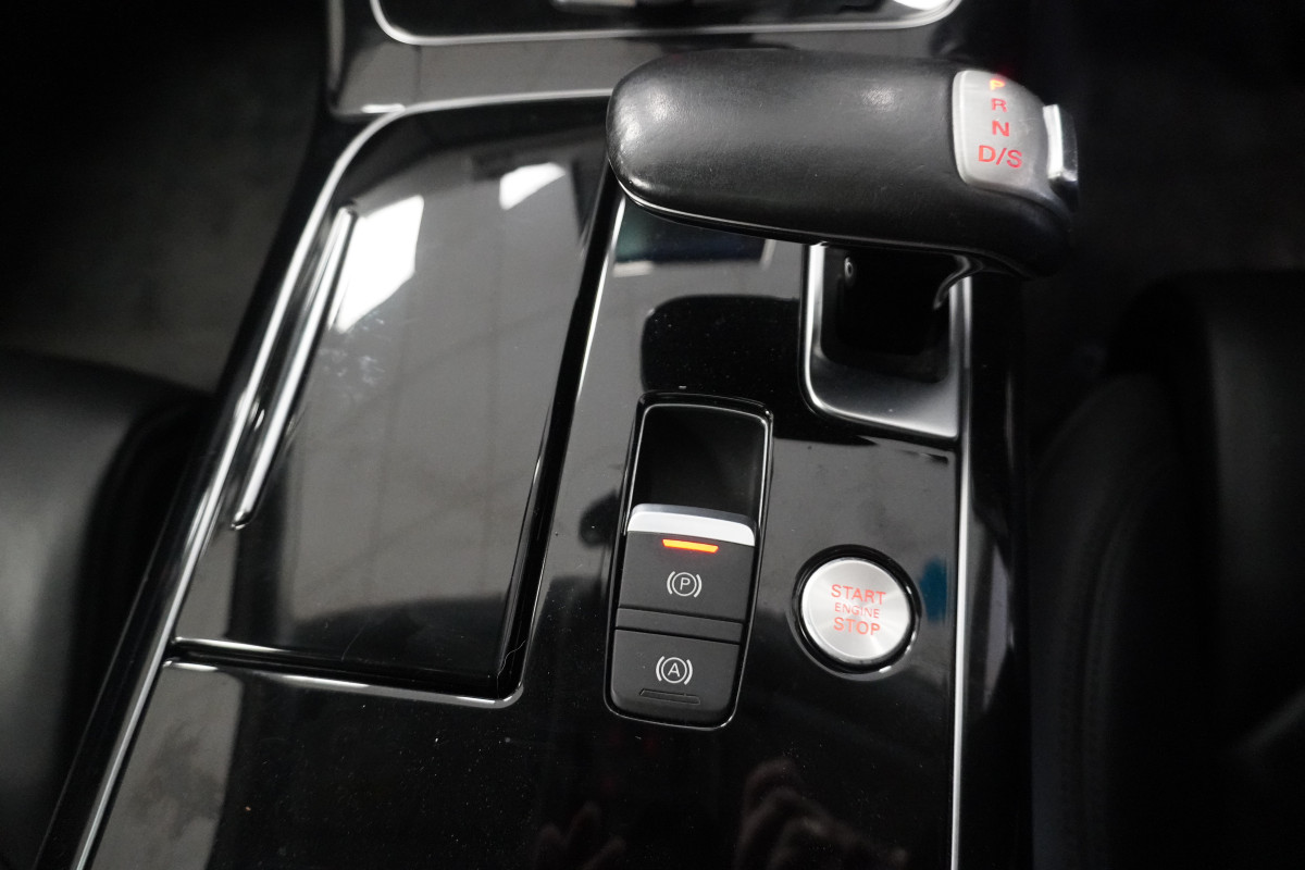 2017 AUDI A8 3.0 TDi SE EXECUTIVE QUATTRO 262BHP LWB LIMO EDITION — STUNNING A8 — ONLY 75K