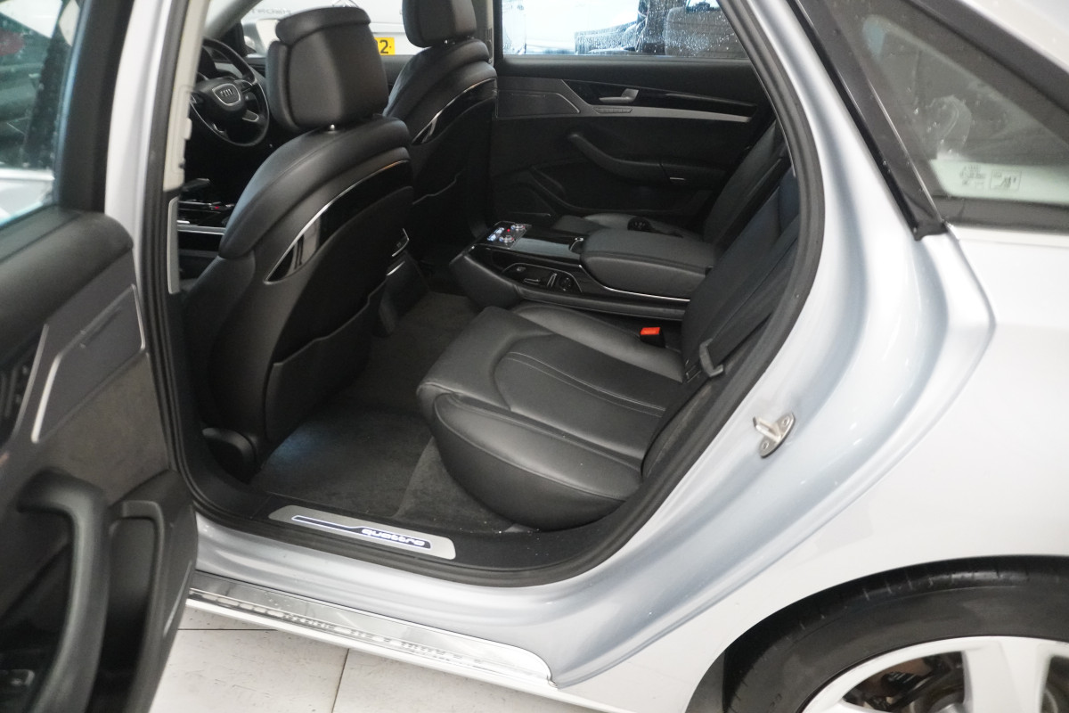 2017 AUDI A8 3.0 TDi SE EXECUTIVE QUATTRO 262BHP LWB LIMO EDITION — STUNNING A8 — ONLY 75K