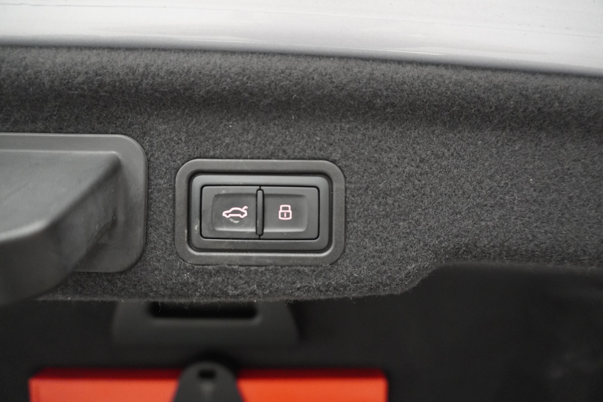 2017 AUDI A8 3.0 TDi SE EXECUTIVE QUATTRO 262BHP LWB LIMO EDITION — STUNNING A8 — ONLY 75K