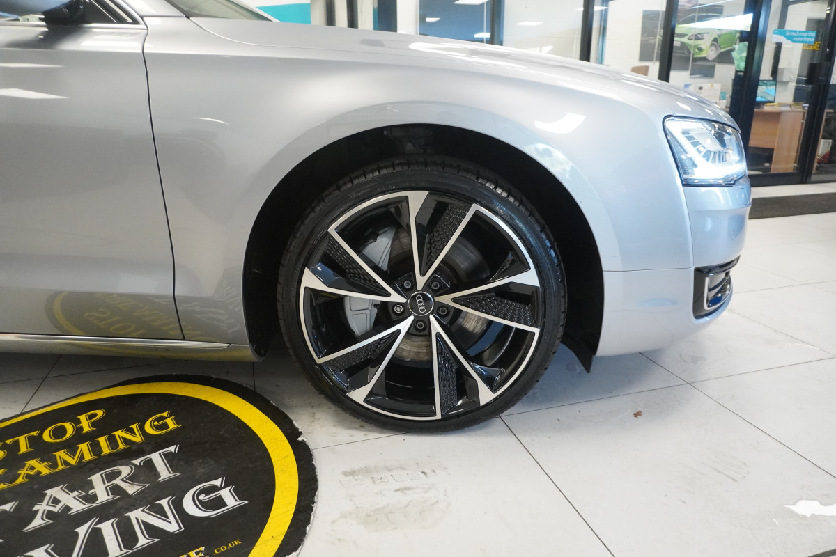 2017 AUDI A8 3.0 TDi SE EXECUTIVE QUATTRO 262BHP LWB LIMO EDITION — STUNNING A8 — ONLY 75K