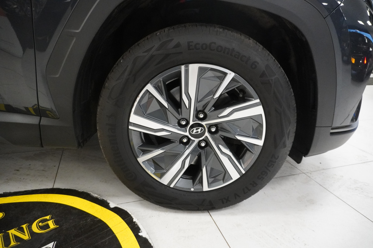 2024 HYUNDAI TUCSON1.6 T-GDi SE CONNECT with ONLY 8K