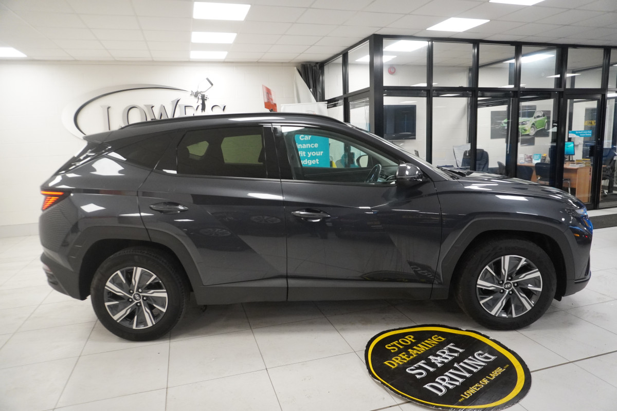 2024 HYUNDAI TUCSON1.6 T-GDi SE CONNECT with ONLY 8K