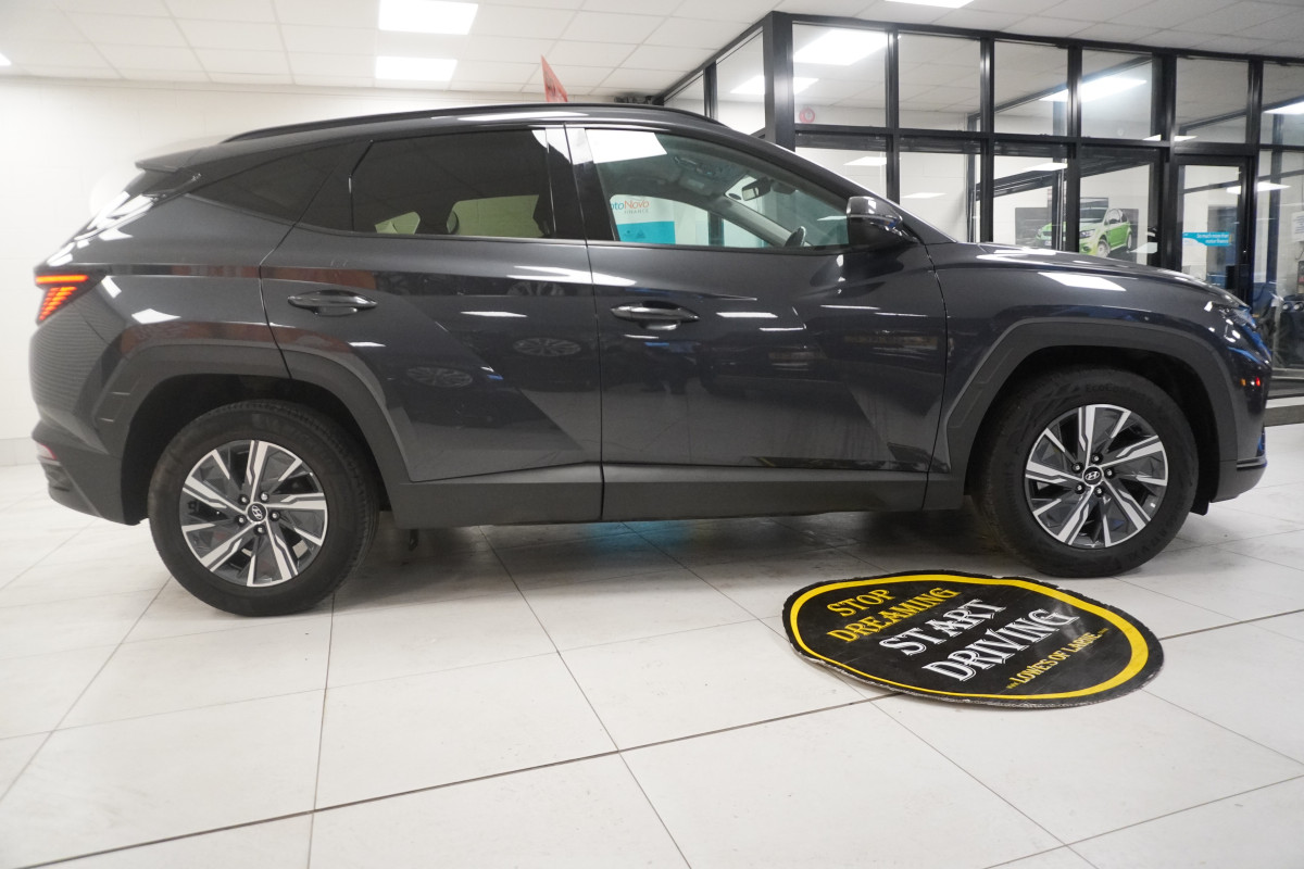 2024 HYUNDAI TUCSON1.6 T-GDi SE CONNECT with ONLY 8K