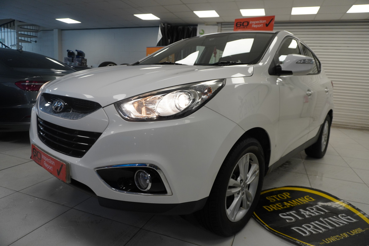 2014 (APRIL) HYUNDAI iX35 1.7 CRDi SE with BLACK LEATHER