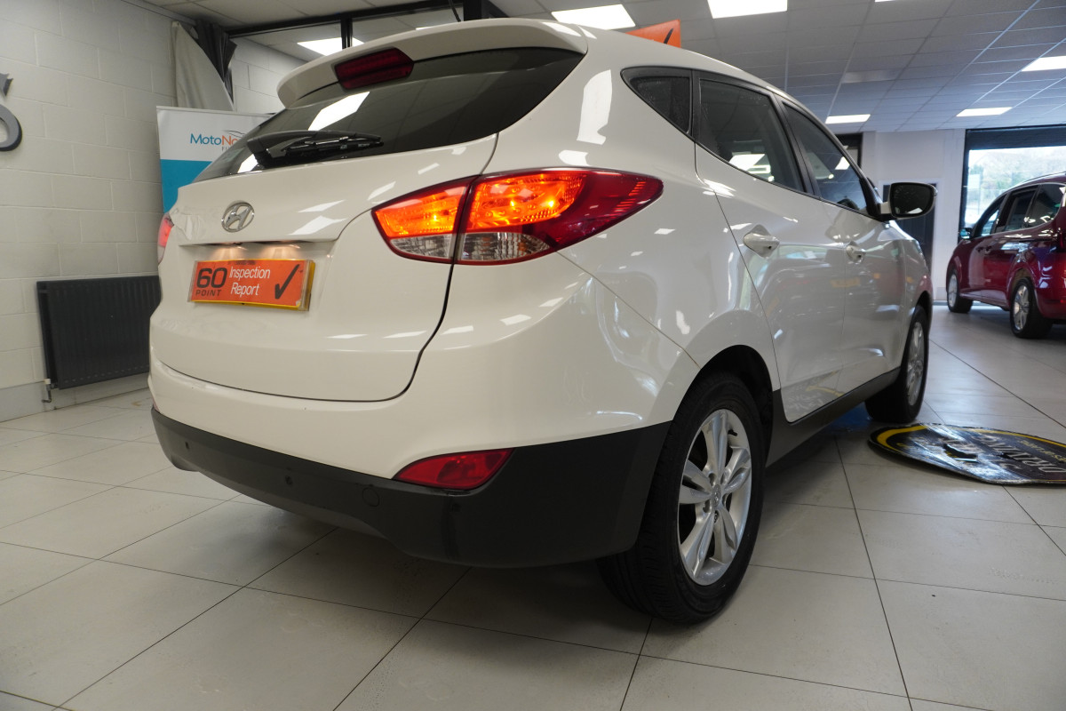 2014 (APRIL) HYUNDAI iX35 1.7 CRDi SE with BLACK LEATHER