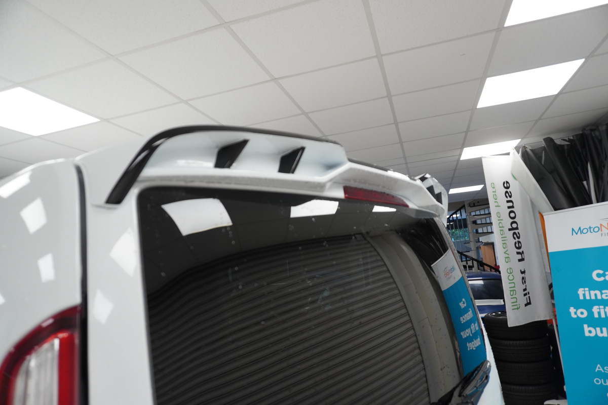 2021 (MARCH) FORD TRANSIT TOURNEO CUSTOM 2.0 TDCi EcoBLUE 320 LIMITED — 9 SEATER — BODY KITTED