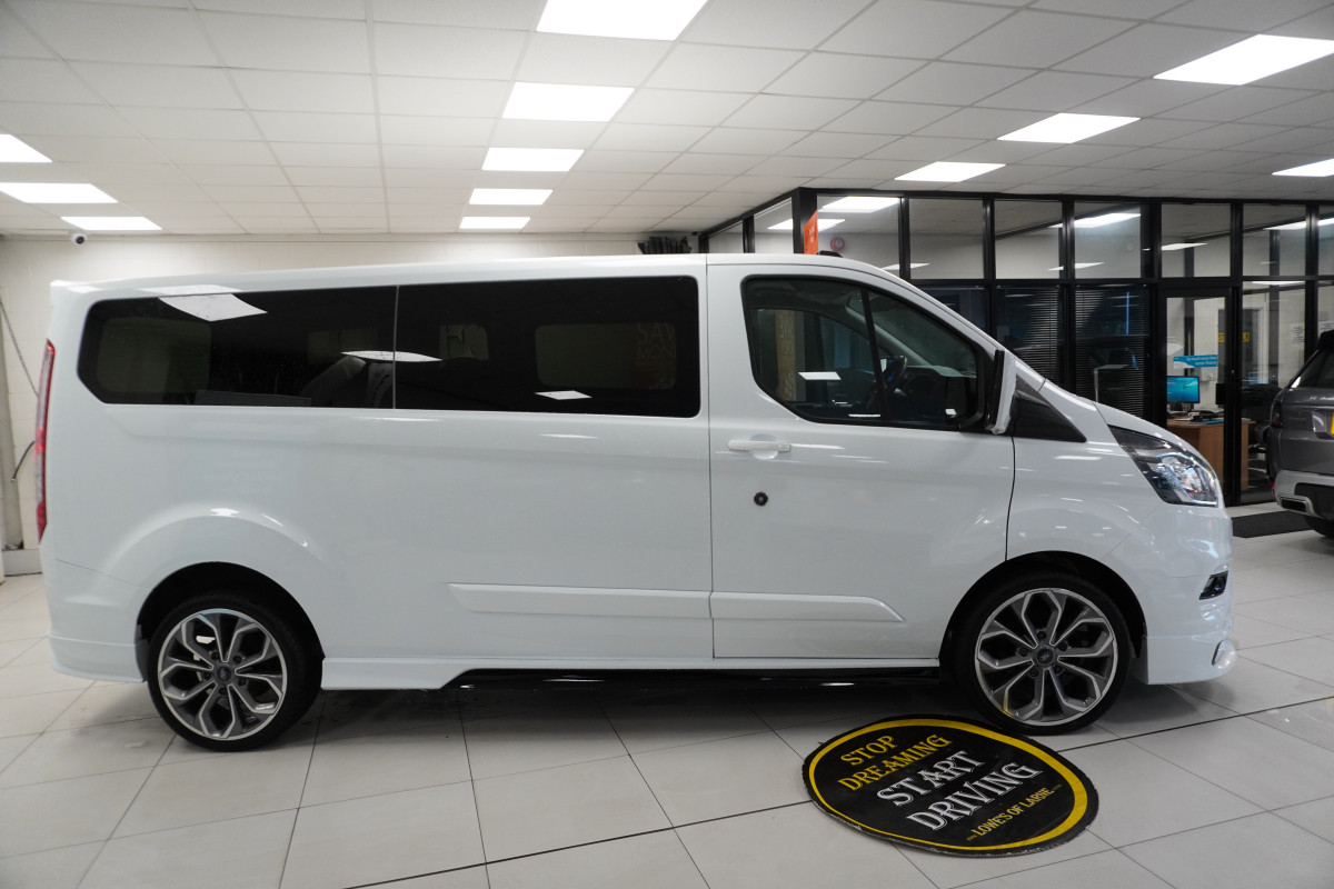 2021 (MARCH) FORD TRANSIT TOURNEO CUSTOM 2.0 TDCi EcoBLUE 320 LIMITED — 9 SEATER — BODY KITTED