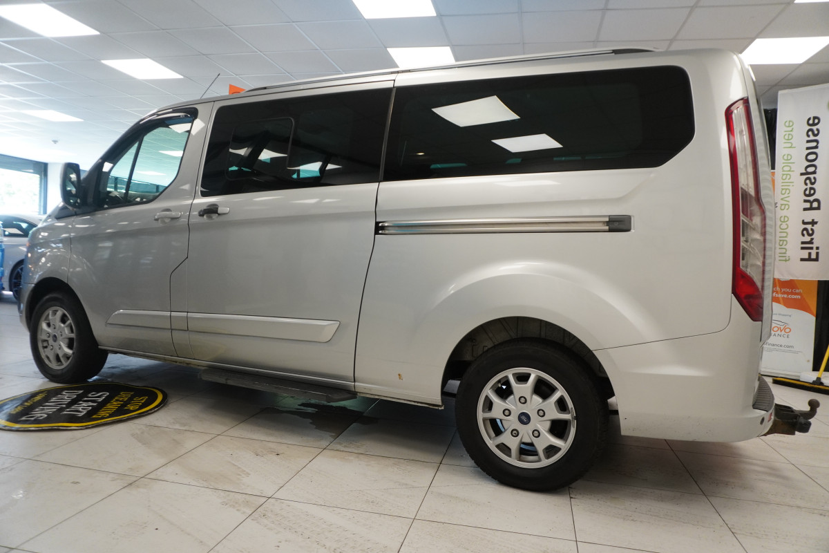 2014 (AUG) FORD TRANSIT TOURNEO CUSTOM 2.2 TDCi EcoTECH 300 LIMITED — 9 SEATER — LEATHER
