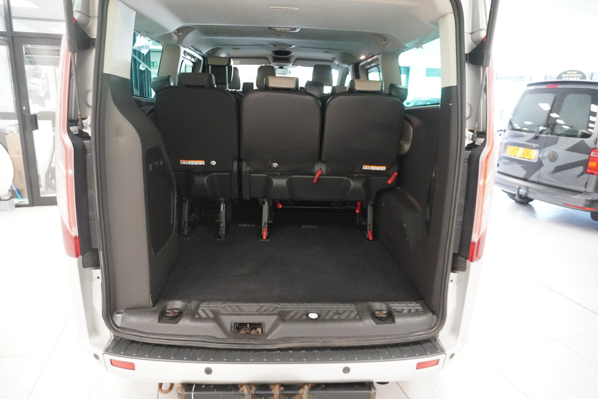 2014 (AUG) FORD TRANSIT TOURNEO CUSTOM 2.2 TDCi EcoTECH 300 LIMITED — 9 SEATER — LEATHER