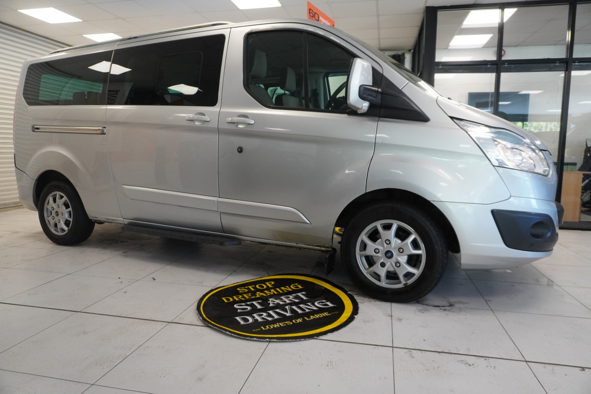 2014 (AUG) FORD TRANSIT TOURNEO CUSTOM 2.2 TDCi EcoTECH 300 LIMITED — 9 SEATER — LEATHER