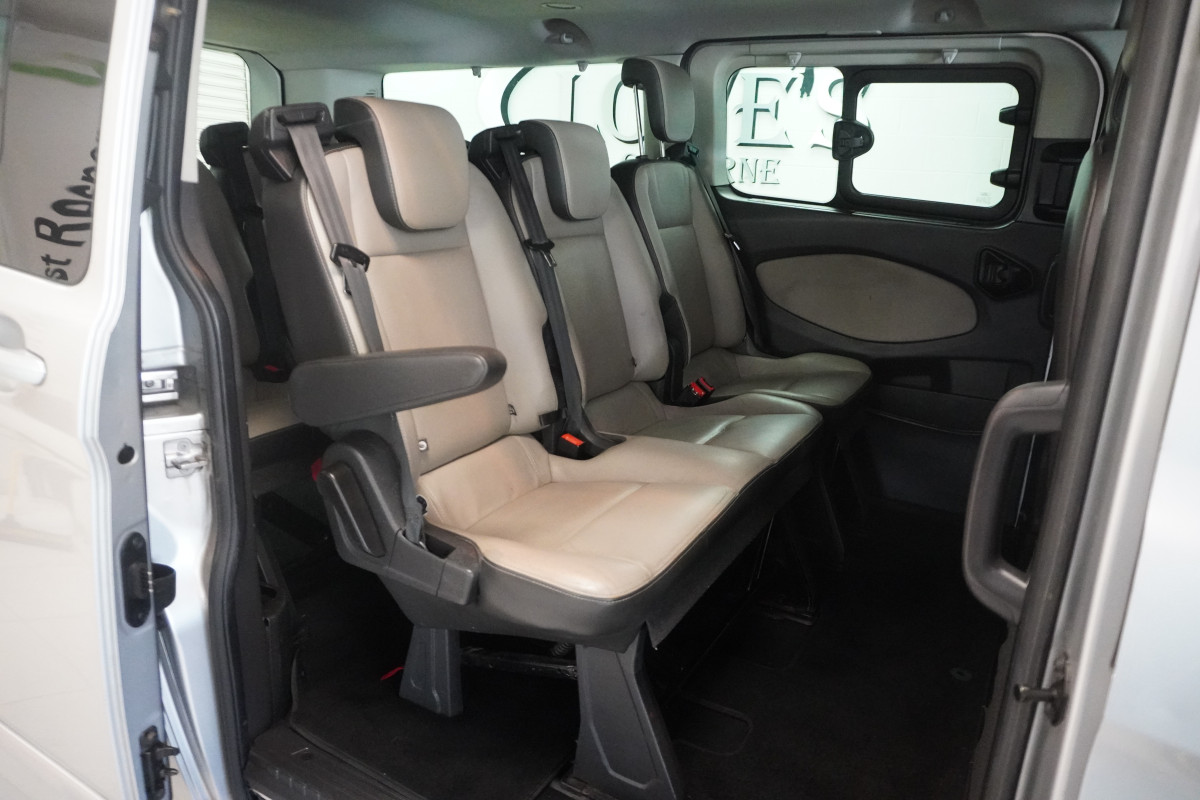 2014 (AUG) FORD TRANSIT TOURNEO CUSTOM 2.2 TDCi EcoTECH 300 LIMITED — 9 SEATER — LEATHER