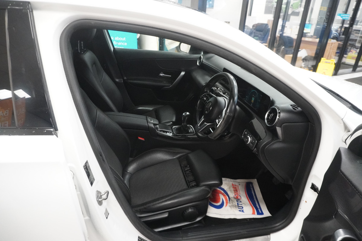 2019 MERCEDES A200 1.3 SPORT — WHAT A HEAD TURNER !!
