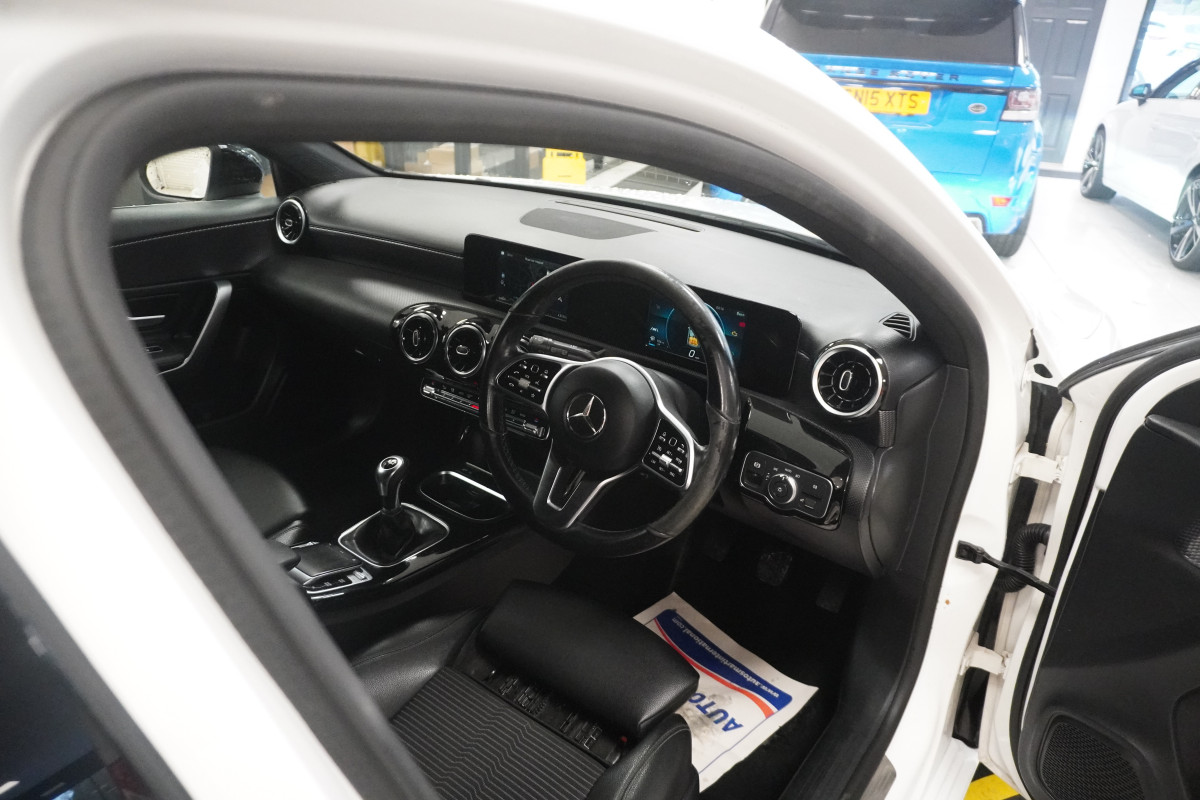 2019 MERCEDES A200 1.3 SPORT — WHAT A HEAD TURNER !!