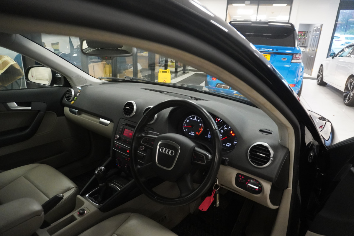2011 (JUNE) AUDI A3 1.2 TFSi SE with ONLY 84K (HISTORY FILE) — FULL LEATHER