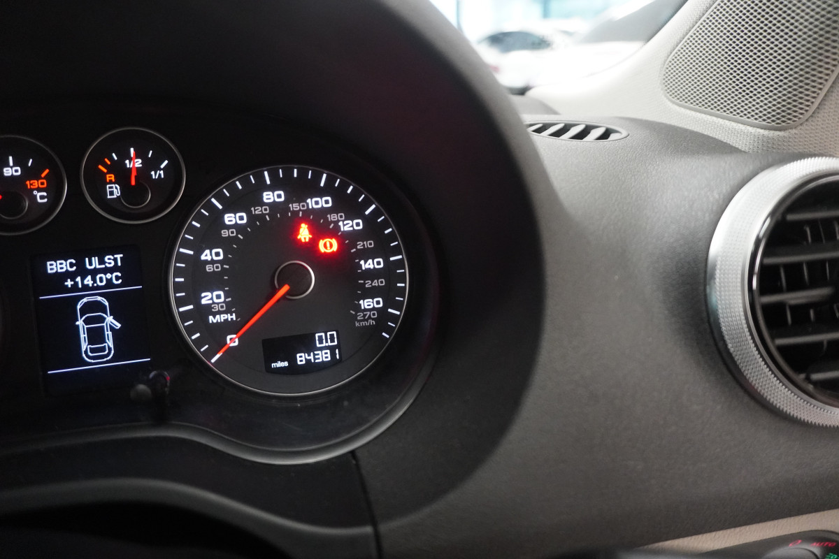 2011 (JUNE) AUDI A3 1.2 TFSi SE with ONLY 84K (HISTORY FILE) — FULL LEATHER