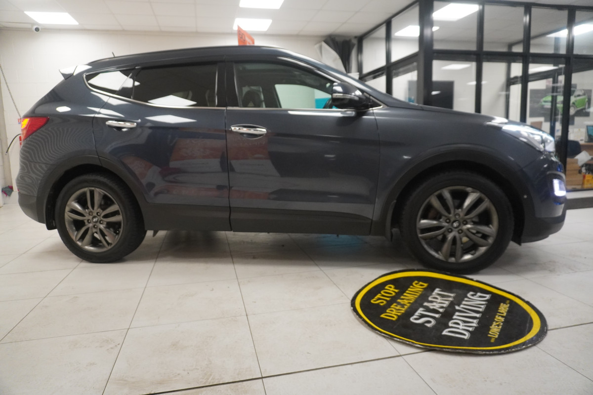 2015 HYUNDAI SANTA FE 2.2 CRDi PREMIUM SE AUTOMATIC with SAT NAV, BLACK LEATHER, REAR CAMERA SAT NAV — 7 SEATER
