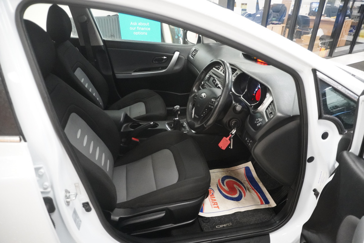 2014 (AUG) KIA CEED 1.6 CRDi ISG2 EcoDYNAMICS SPORTSWAGON — ONLY 79,000 MILES — JUST HAD NEW CLUTCH KIT