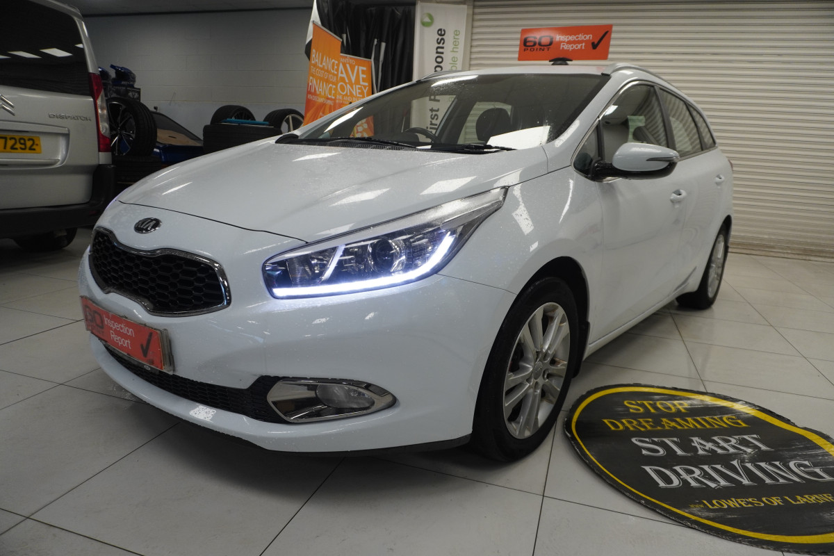 2014 (AUG) KIA CEED 1.6 CRDi ISG2 EcoDYNAMICS SPORTSWAGON — ONLY 79,000 MILES — JUST HAD NEW CLUTCH KIT