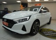 2022 HYUNDAI i20 1.0 T-GDi Mhev PREMIUM with ONLY 31K — HEATED STEERING WHEEL & SEATS