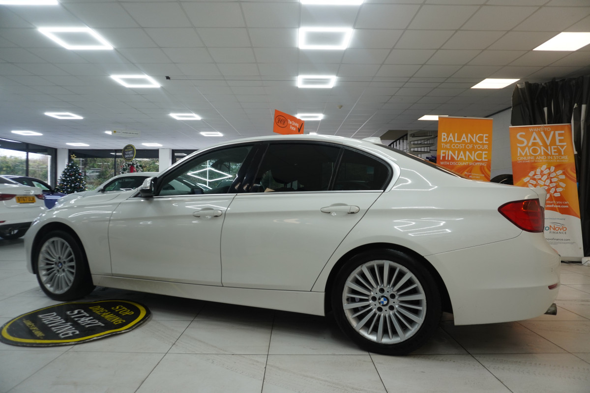 2012 (JUNE) BMW 320D LUXURY AUTOMATIC  — BLACK LEATHER