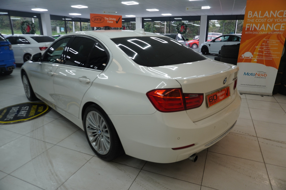 2012 (JUNE) BMW 320D LUXURY AUTOMATIC  — BLACK LEATHER