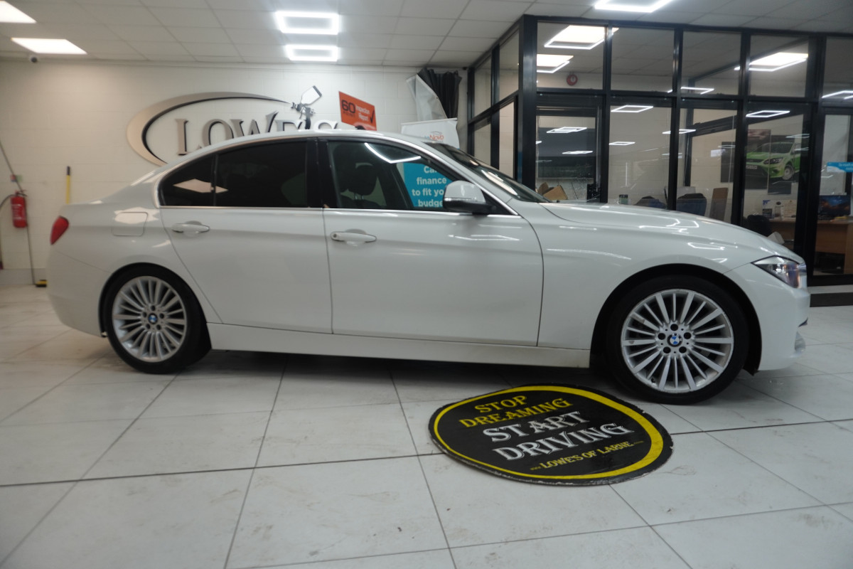 2012 (JUNE) BMW 320D LUXURY AUTOMATIC  — BLACK LEATHER