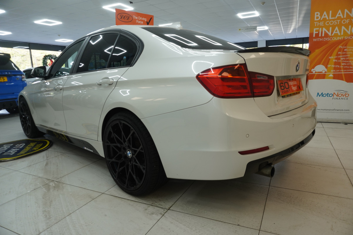 2013 (SEPT) BMW 320D EFFICENT DYNAMICS  — BLACK LEATHER