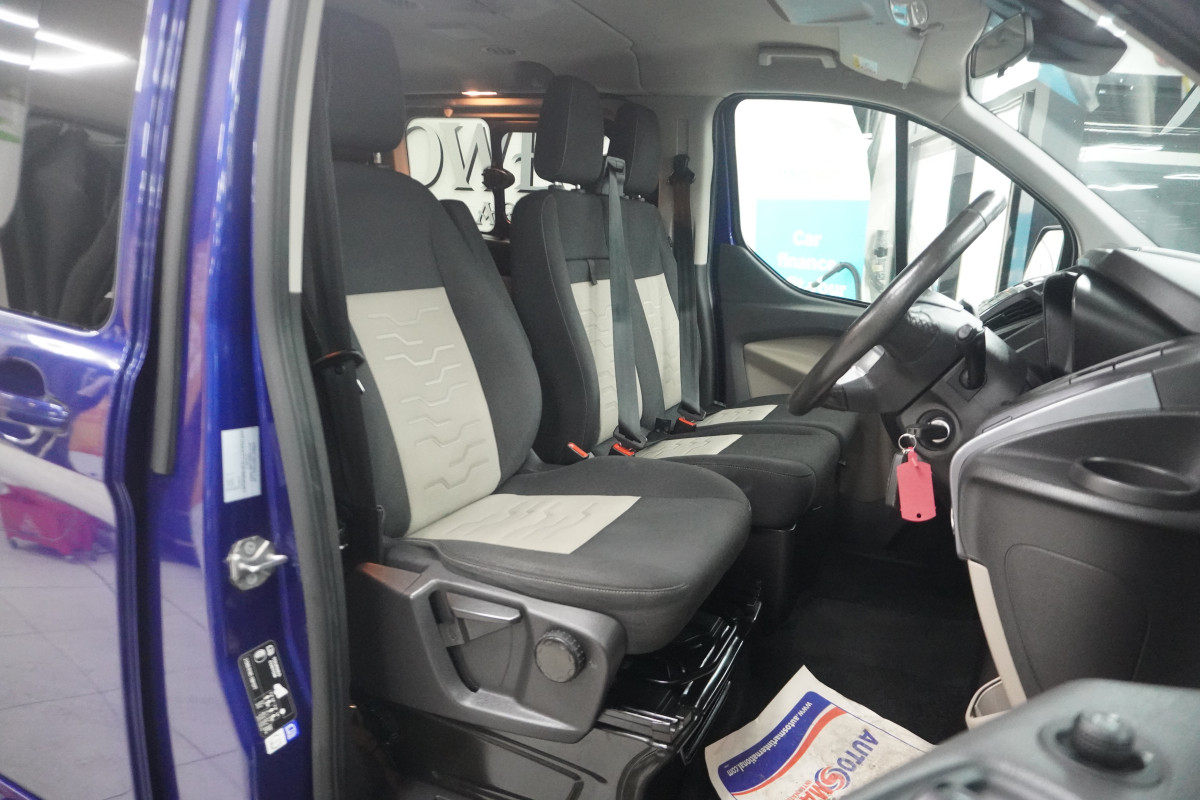 2017 (JULY) FORD TRANSIT TOURNEO 2.0 TDCi 310 TITANIUM — 5 SEATER PLUS WHEELCHAIR ACCESSABLE VEHICLE — ONLY 64K— NO VAT