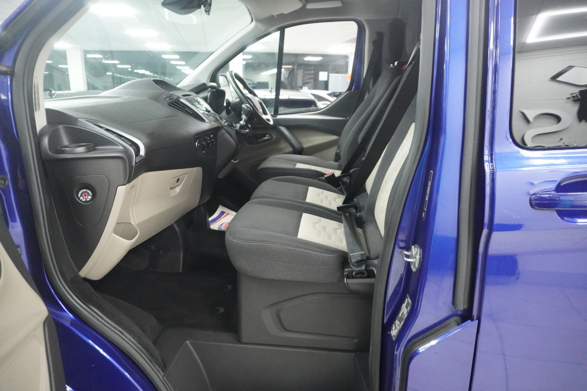 2017 (JULY) FORD TRANSIT TOURNEO 2.0 TDCi 310 TITANIUM — 5 SEATER PLUS WHEELCHAIR ACCESSABLE VEHICLE — ONLY 64K— NO VAT