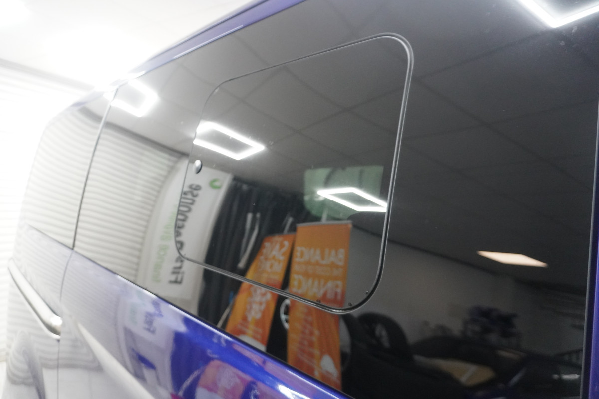 2017 (JULY) FORD TRANSIT TOURNEO 2.0 TDCi 310 TITANIUM — 5 SEATER PLUS WHEELCHAIR ACCESSABLE VEHICLE — ONLY 64K— NO VAT