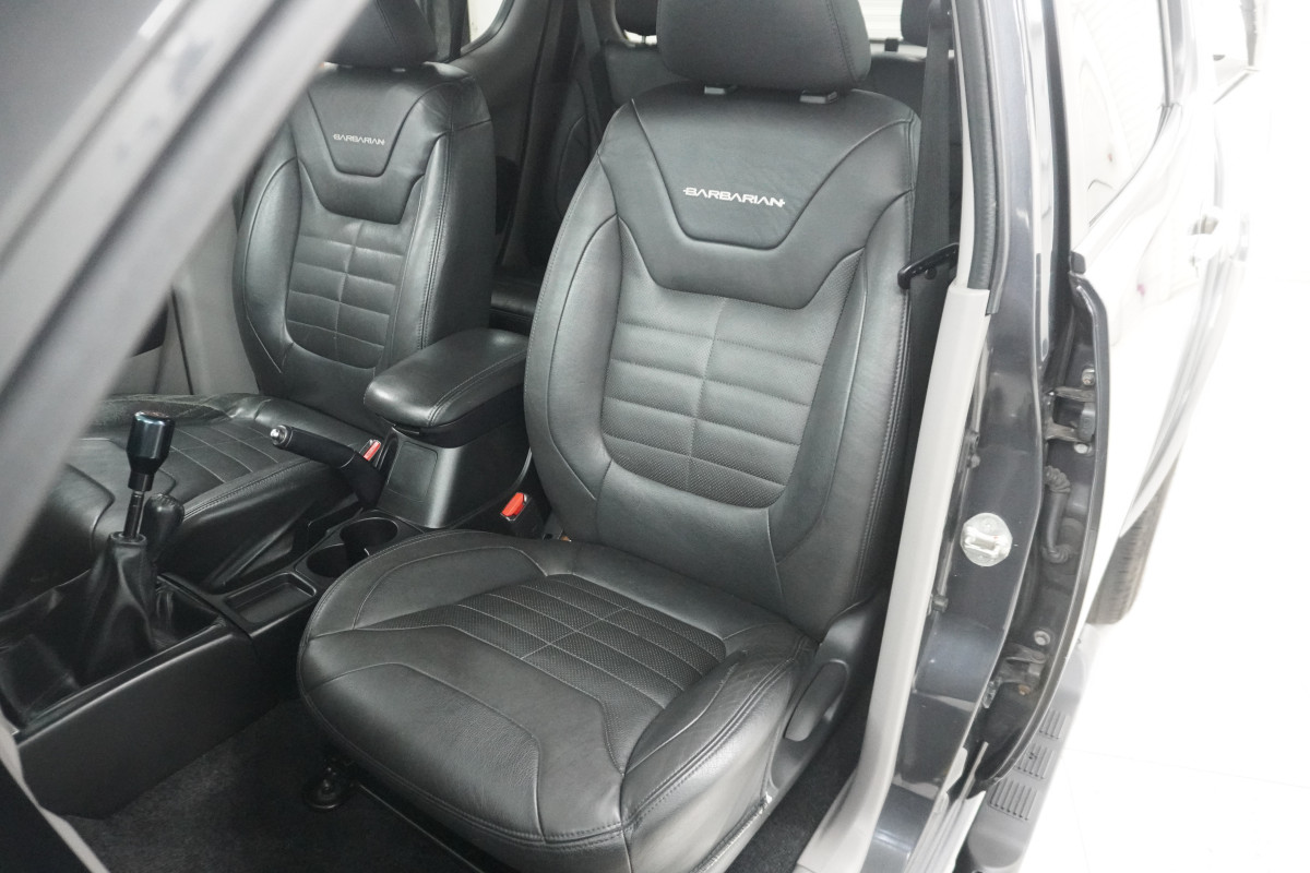 2013 MITSUBISHI L200 2.5 DI-D BARBARIAN DOUBLE CAB with BLACK LEATHER