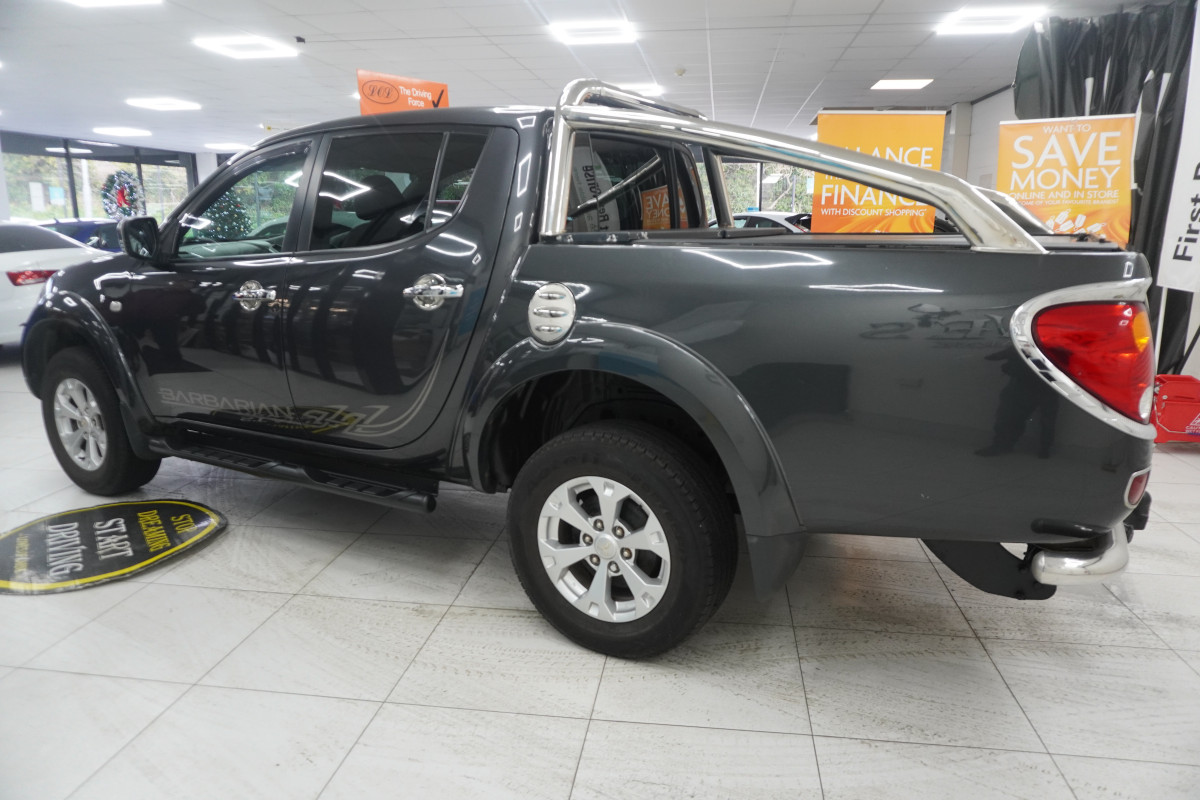 2013 MITSUBISHI L200 2.5 DI-D BARBARIAN DOUBLE CAB with BLACK LEATHER