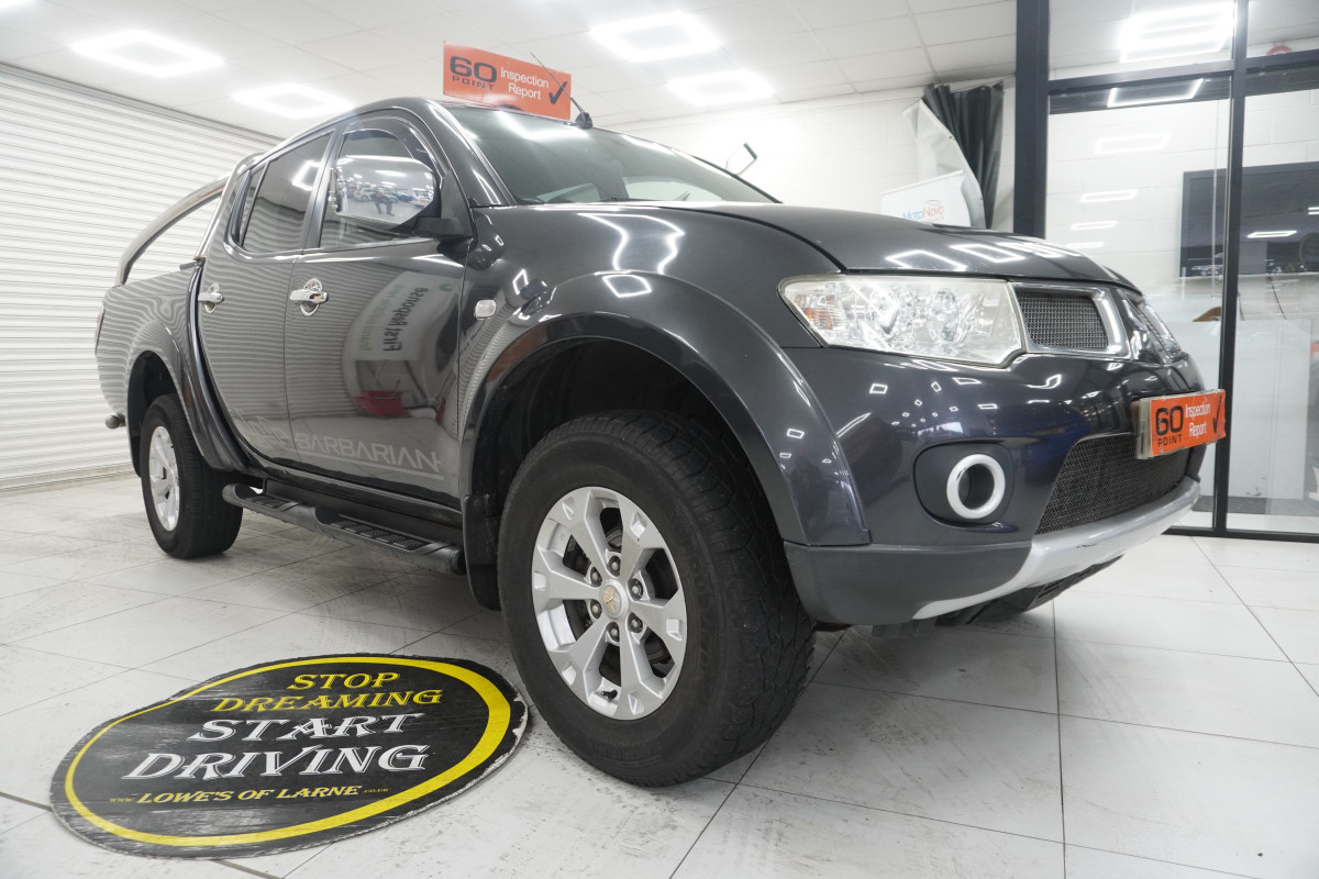 2013 MITSUBISHI L200 2.5 DI-D BARBARIAN DOUBLE CAB with BLACK LEATHER
