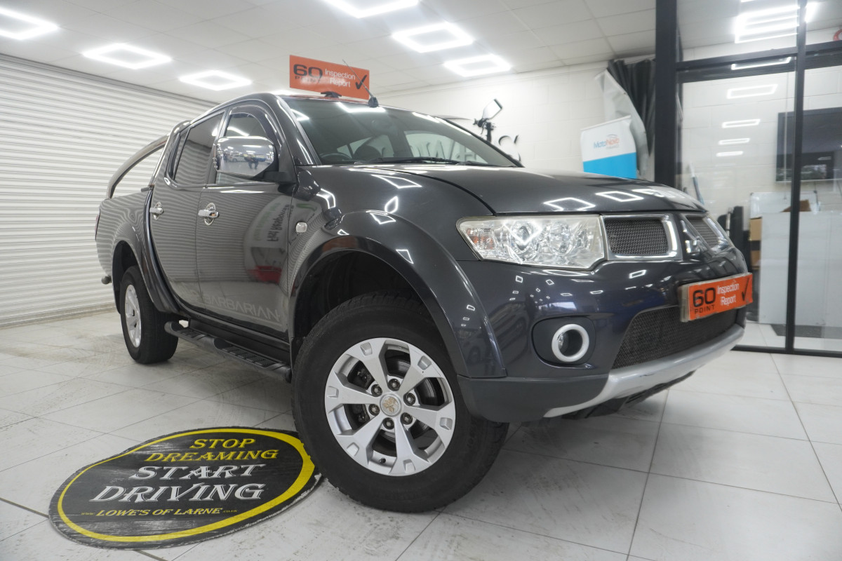 2013 MITSUBISHI L200 2.5 DI-D BARBARIAN DOUBLE CAB with BLACK LEATHER