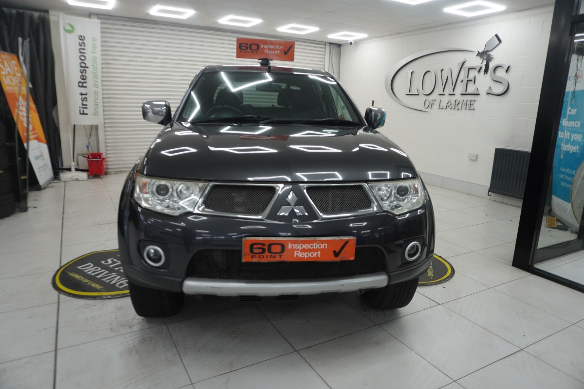 2013 MITSUBISHI L200 2.5 DI-D BARBARIAN DOUBLE CAB with BLACK LEATHER