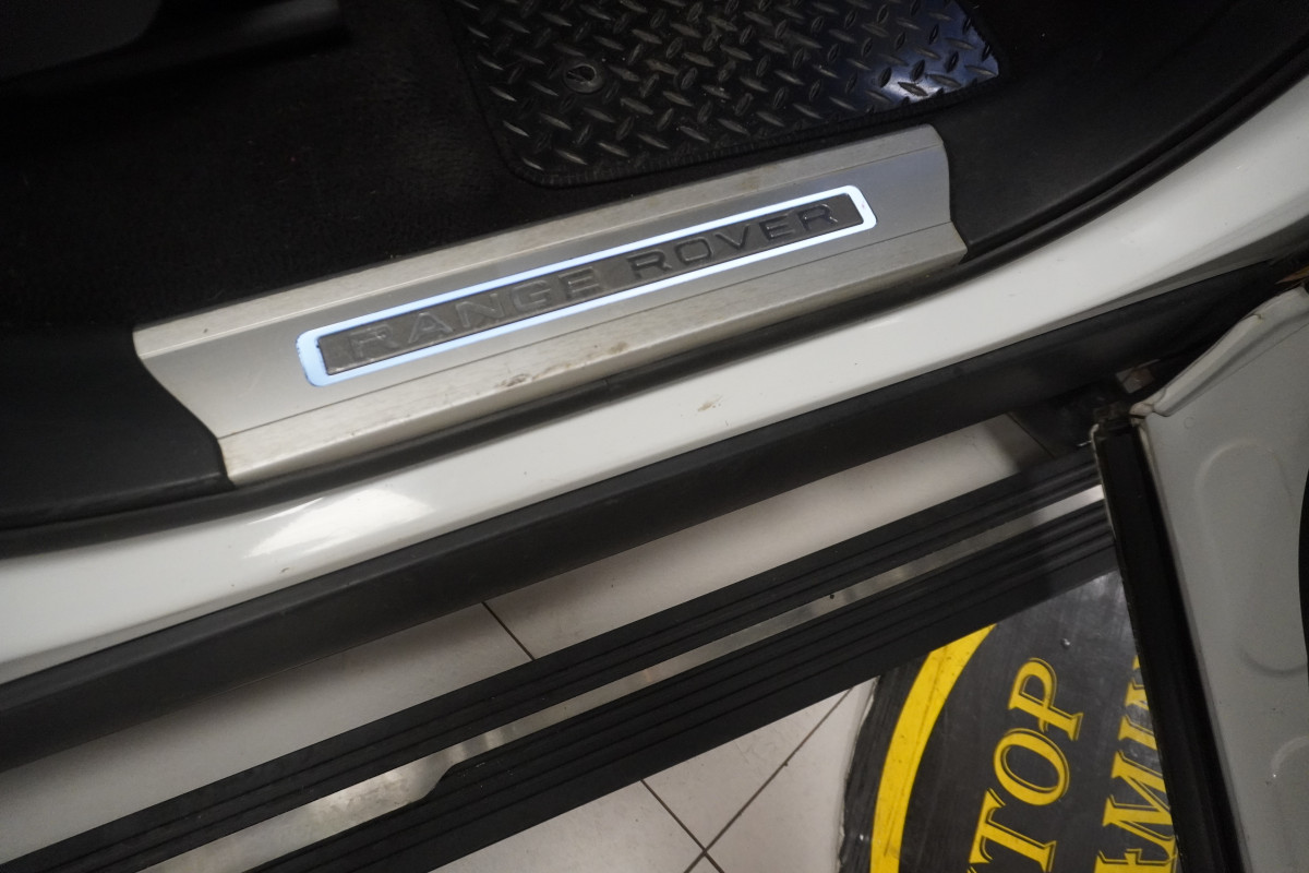 2015 RANGE ROVER SPORT 3.0 SDV6 AUTOBIOGRAPHY DYNAMIC — FULLY LOADED