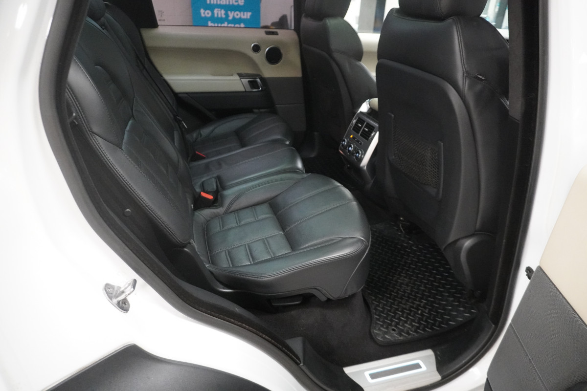 2015 RANGE ROVER SPORT 3.0 SDV6 AUTOBIOGRAPHY DYNAMIC — FULLY LOADED