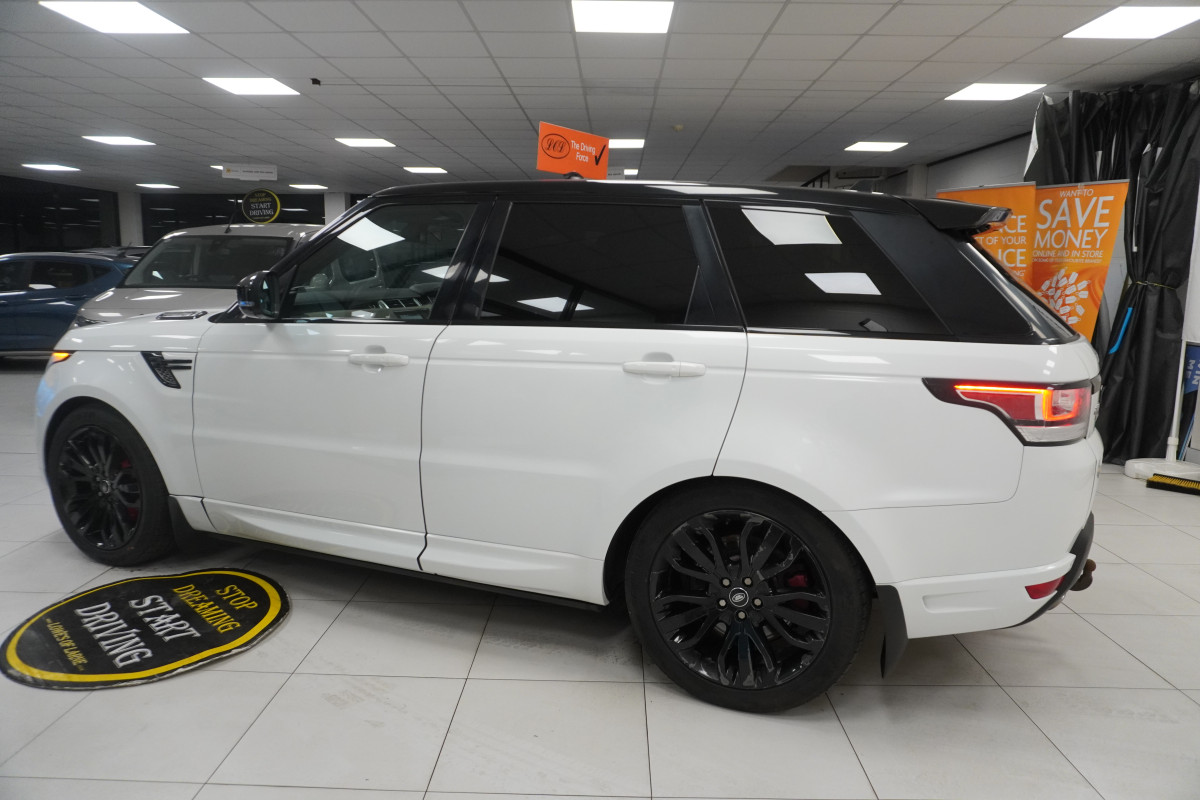 2015 RANGE ROVER SPORT 3.0 SDV6 AUTOBIOGRAPHY DYNAMIC — FULLY LOADED