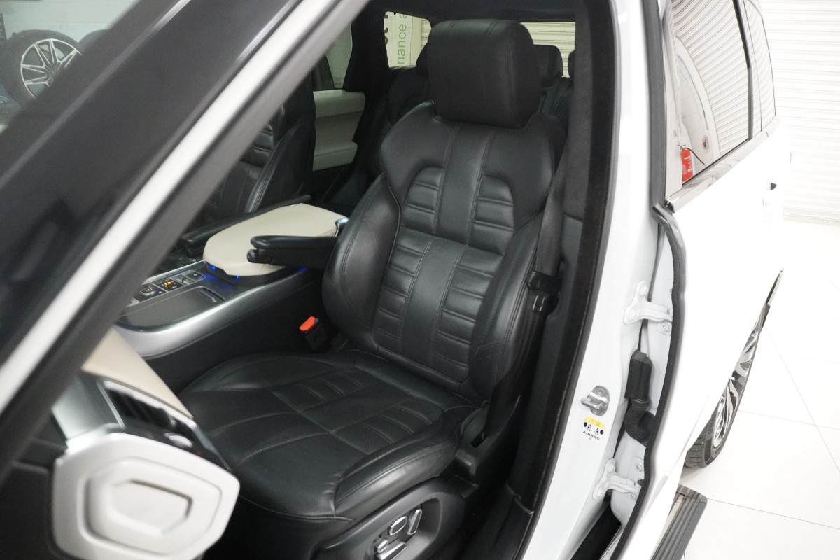 2015 RANGE ROVER SPORT 3.0 SDV6 AUTOBIOGRAPHY DYNAMIC — FULLY LOADED