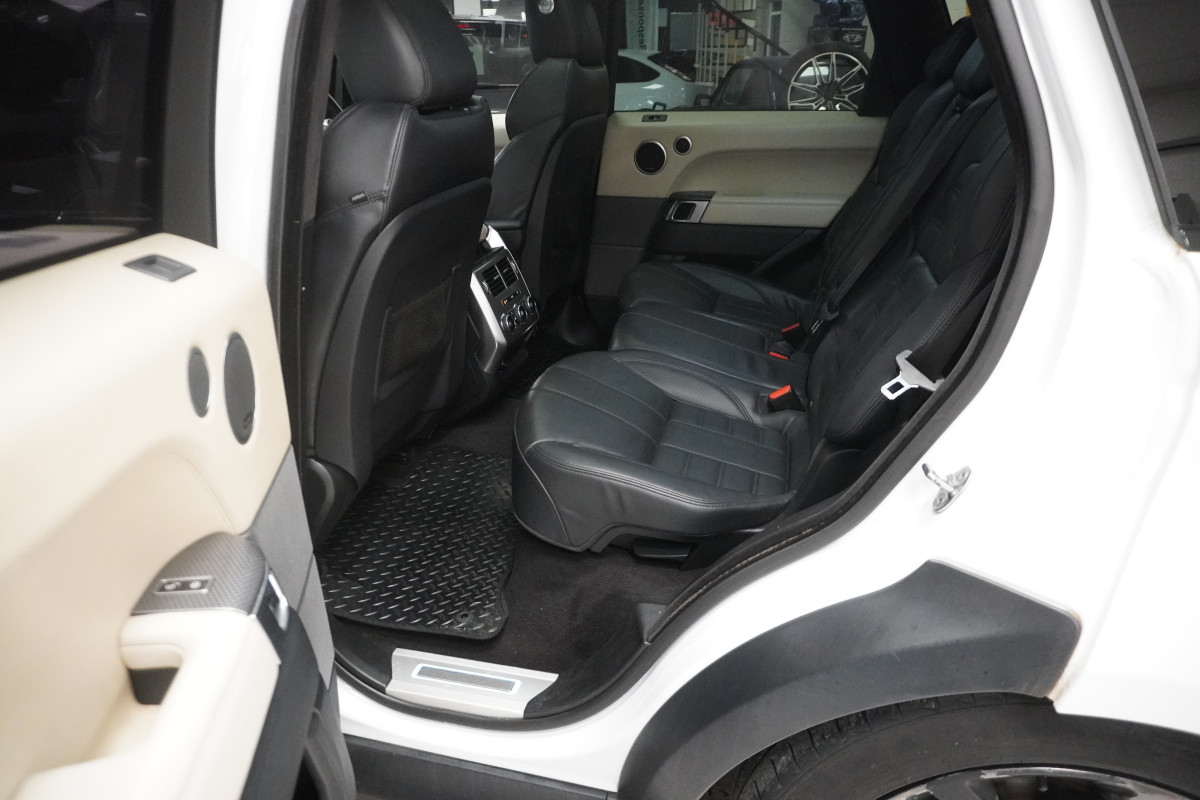 2015 RANGE ROVER SPORT 3.0 SDV6 AUTOBIOGRAPHY DYNAMIC — FULLY LOADED