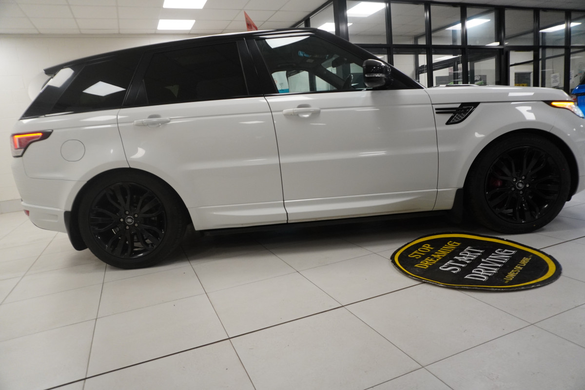2015 RANGE ROVER SPORT 3.0 SDV6 AUTOBIOGRAPHY DYNAMIC — FULLY LOADED