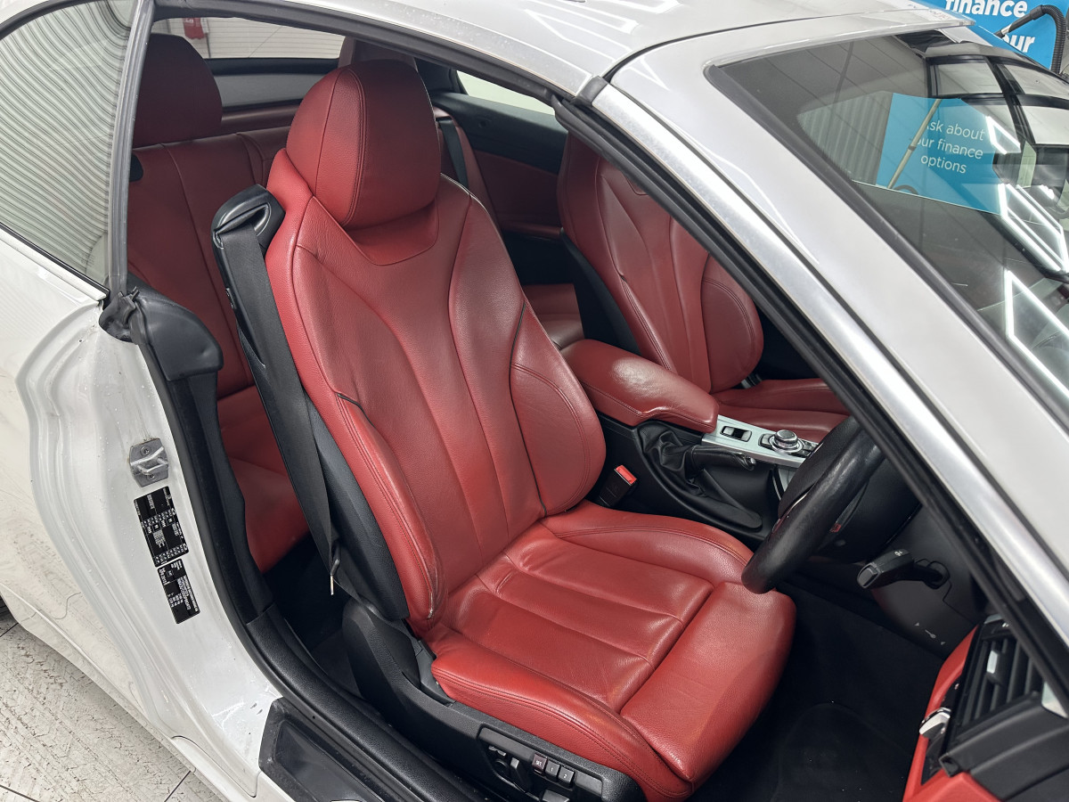 2015 BMW 420D SPORT CONVERTIBLE AUTO with LEATHER & SAT NAV